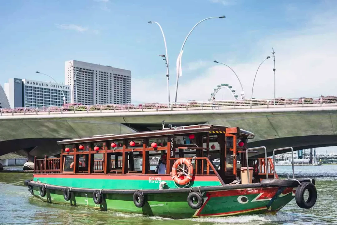 Singapore River Cruise by WaterB